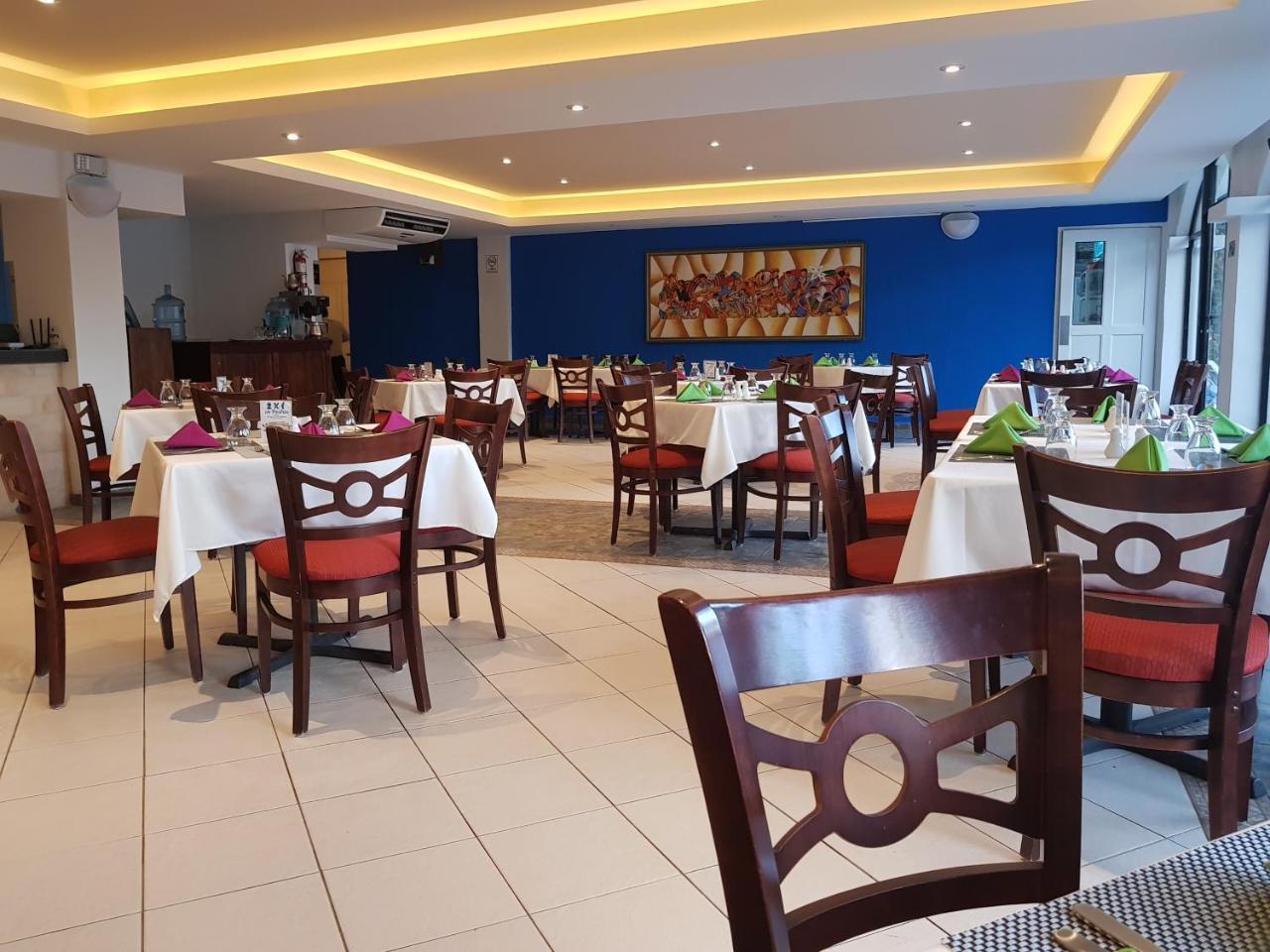 The Paradise Of Atitlan Suites - Free Breakfast Supplies Panajachel Exterior photo